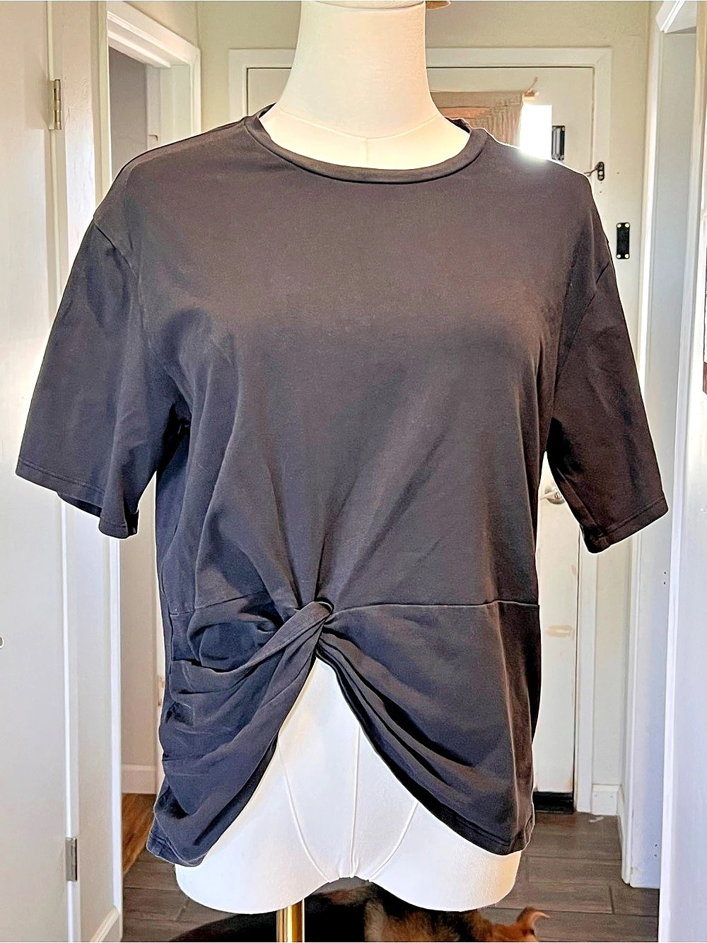 Lululemon Ruched Knot Short Sleeve Tee in Black Size XXS